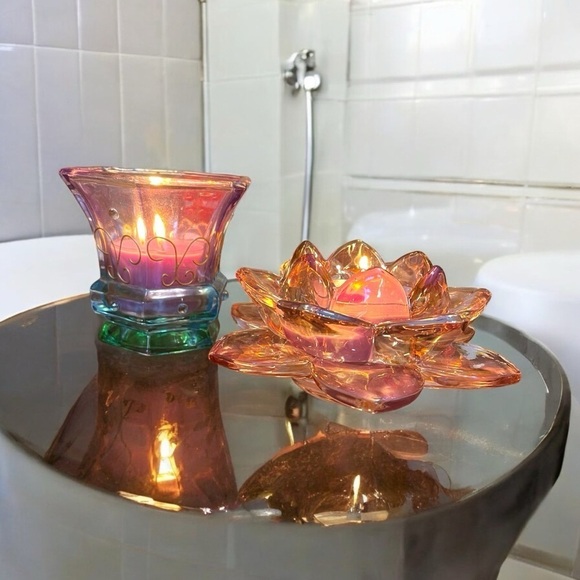Partylite Mardi Gras tea light holder, and a pretty lotus flower tea light, EUC - Picture 1 of 9